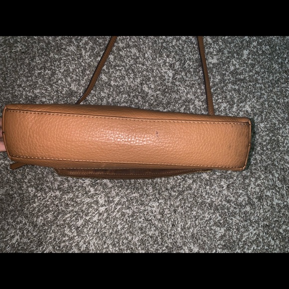 COPY - Tory Burch leather folding crossbody - Picture 4 of 14